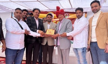 जेपीएल प्रतियोगिता का पूजा अर्चना के साथ उदघाटन किया