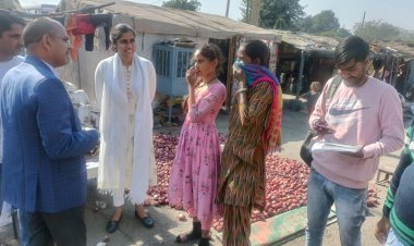 मतदाता सूचियों के विशेष संक्षिप्त पुनरीक्षण कार्यक्रम के तहत विभिन्न स्थानों पर विशेष शिविर आयोजित