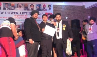दक्ष ने जीता पॉवर लिफ्टिंग में कांस्य पदक