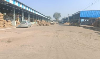 कृषि मंडी में 99 लाख की लागत से मंडी परिसर में बिछेगा रि-कार्पोंटिंग सड़को का जाल, अनाज को नहीं डालना होगा मिट्टी में, हजारों किसानों को होगा फायदा, कृषि विपणन बोर्ड के देखरेख में होगा पूरा काम