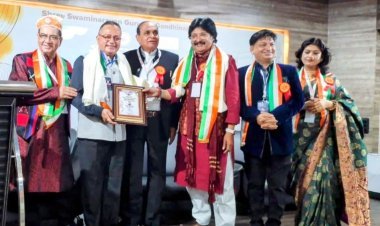 डॉ. मधु मुकुल चतुर्वेदी गांधी नगर गुजरात में सम्मानित