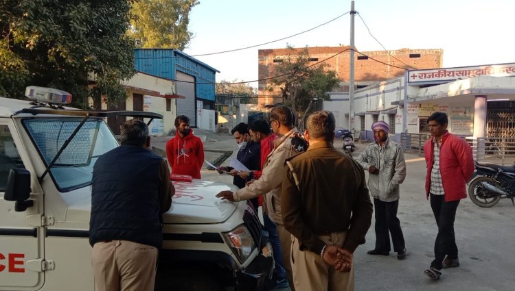 शक्करगढ़ चौराहे पर मिली युवक की लाश, संदिग्ध मौत