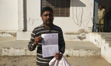 किसान का प्रीमियम कटने के बाद भी नहीं मिला बीमा क्लेम, एसडीएम को ज्ञापन देकर लगाई गुहार