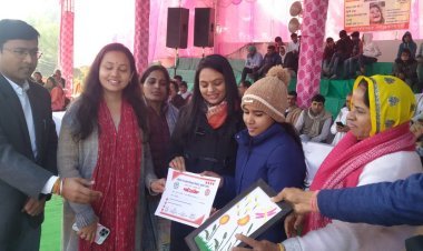 ब्लॉक रैणी में नारी चौपाल का हुआ आयोजन  विभिन्न विभागों द्वारा महिलाओं को सरकार की योजना, नियम, अधिनियमों की जानकारी की प्रदान 