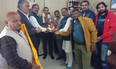 पंजाबी महासंघ के जिलाध्यक्ष का किया अभिनंदन  