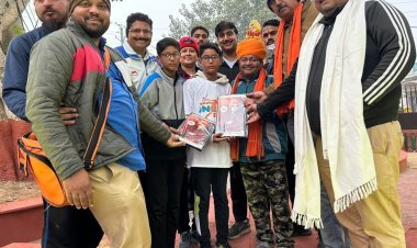 ब्रजभूमि कल्याण परिषद के तत्वाधान में राष्ट्रीय युवा दिवस पर विवेकानंद चौक की कि गई सफाई 