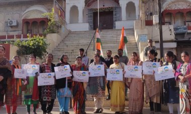 G20 को लेकर महिला मोर्चा ने बनाई पेंटिंग दिया संदेश