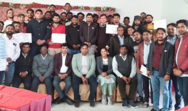 "सीएचओ के 15 दिवसीय आधारभूत आवासीय प्रशिक्षण का समापन"