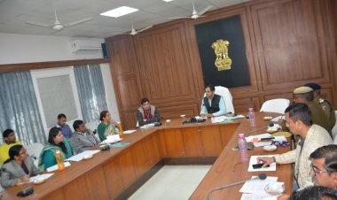 कोचिंग छात्रावासों, कोचिंग मेस, ढाबों, होटलों एवं औद्योगिक इकाइयों में बाल श्रम रोकने हेतु बाल श्रम रोकने हेतु सर्वेक्षण कराकर संबंधित के विरूद्ध कार्यवाही करें- जिलाधिकारी