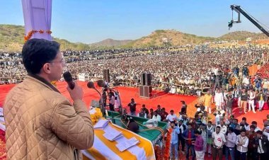 तिजोरी में बंद पेपर बाहर आना जादूगरी है : पायलट