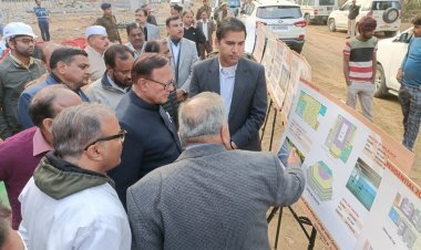 प्रभारी मंत्री डॉ. बी. डी कल्ला ने किया निर्माणाधीन मेडिकल कॉलेज का निरीक्षण