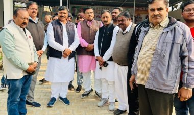 सामाजिक न्याय एवं अधिकारिता मंत्री ने जनसुनवाई कर आमजन की परिवेदनाओं को सुना