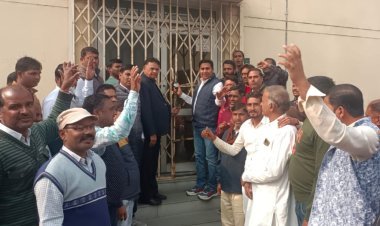 बिजली दो अन्यथा निगम अधिकारियों के कार्यालय पर धरना व बहरोड़ में जड़ा ताला-बलजीत