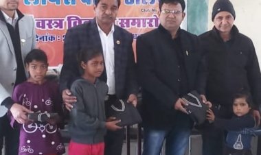 लायंस क्लब ने किया गर्म कपड़ों का वितरण 