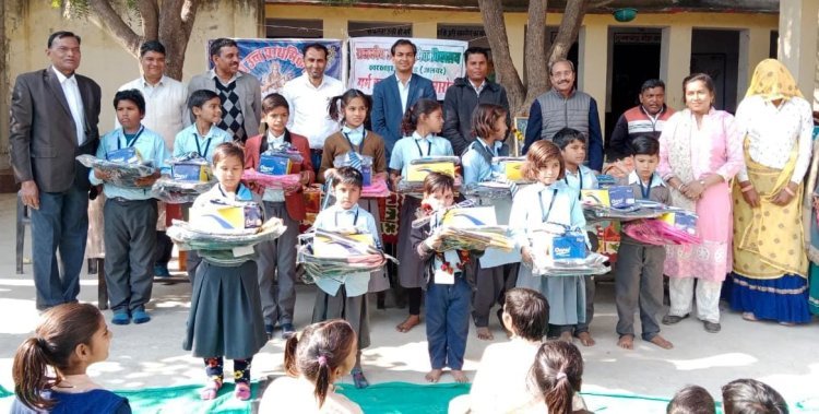 स्कूल की शिक्षिका बनी भामाशाह प्रेरक