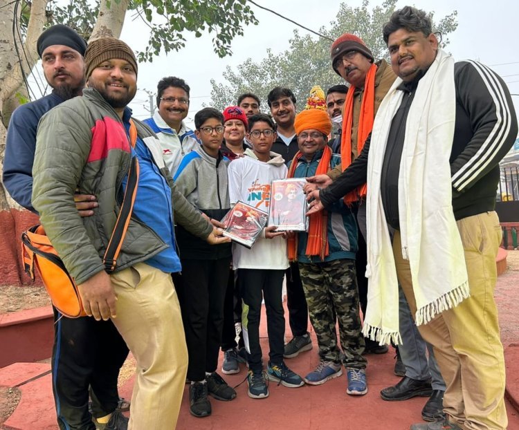 ब्रजभूमि कल्याण परिषद के तत्वाधान में राष्ट्रीय युवा दिवस पर विवेकानंद चौक की कि गई सफाई