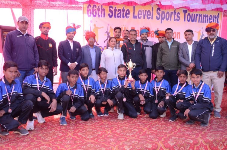 66 वीं राज्य स्तरीय खेल बॉल बैडमिंटन प्रतियोगिता का हुआ समापन