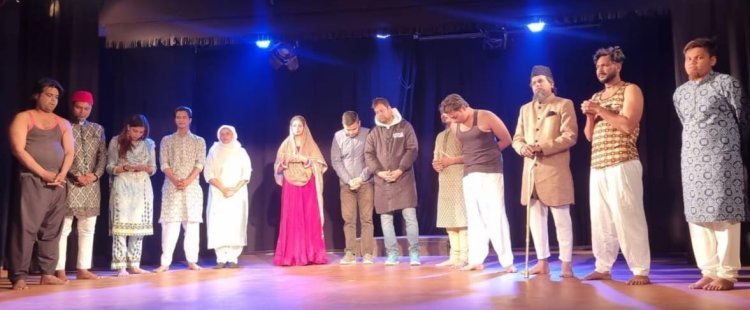 अलवर के दर्शकों के लिए तीसरी सौगात बिच्छू नाटक का हुआ मंचन