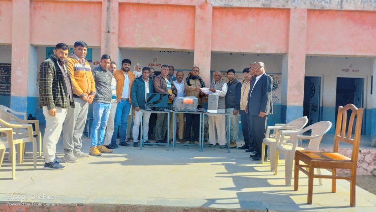 राणासर के महात्मा गांधी अंग्रेजी माध्यम विद्यालय में कम्प्यूटर भेंट....