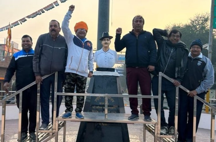 ब्रजभूमि कल्याण परिषद ने, भगत सिंह सर्किल पर श्रमदान कर दिया राष्ट्रभक्ति एंव सेवा का दिया संदेश