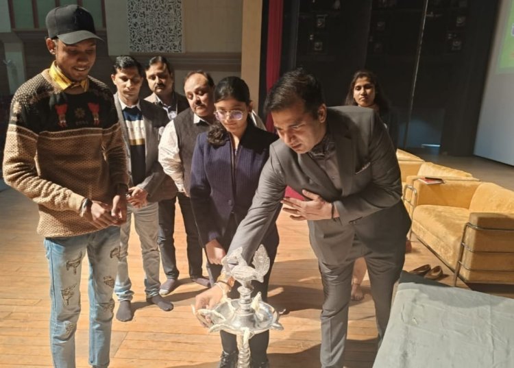 प्रताप ऑडिटोरियम में मनाया गया 13वां राष्ट्रीय मतदाता दिवस
