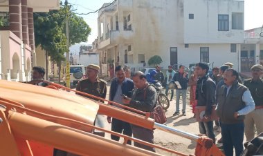 आदिनाथ नगर एवं पटेल नगर में हटाया गया अतिक्रमण