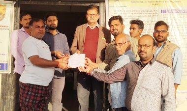 राशन डीलरों को मानदेय देने की मांग को लेकर दिया ज्ञापन