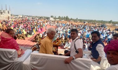 सैंकड़ों कार्यकर्ताओं की मौजूदगी में समारोह पूर्वक मनाया  पूर्व जिला प्रमुख का जन्मदिन