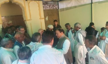 विधायक अनिल शर्मा ने सुनी शहरी व ग्रामीण क्षेत्र से जुड़ी लोगों की समस्याएं, संबंधित अधिकारियों को समाधान करने का दिया निर्देश