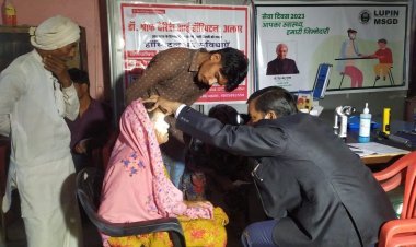 माताश्री गोमती देवी जन सेवा निधि द्वारा सेवा दिवस के रुप में मनाई डॉ0 देशबन्धु गुप्ता की जयन्ती  