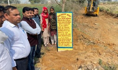 जिला कलक्टर के प्रयास लाए रंग, वर्षों से बन्द मार्ग पर आवागमन हुआ शुरू रास्ता खोलो अभियान के तहत बन्द रास्ते को खुलवाकर ग्रामीणों को पहुंचाई राहत 