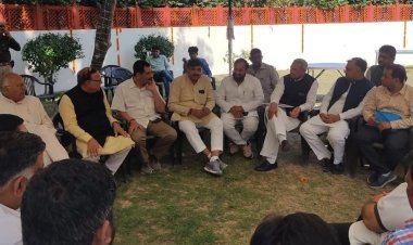 अलवर नगर परिषद को नगर निगम बनाने पर किया स्वागत एवं अभिनंदन