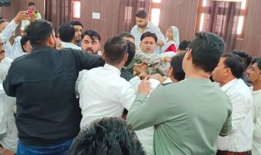 नगरपरिषद की साधारण सभा में उलझे पार्षद, हंगामे के बीच बजट भी पारित