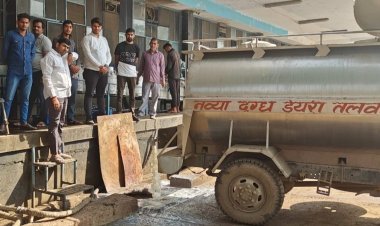 मिलावटी दूध जनता को नहीं पीने देंगे , ऐसे में जो भी उन्हें कदम उठाना पड़े वो उठाएंगे -चेयरमैन गुर्जर