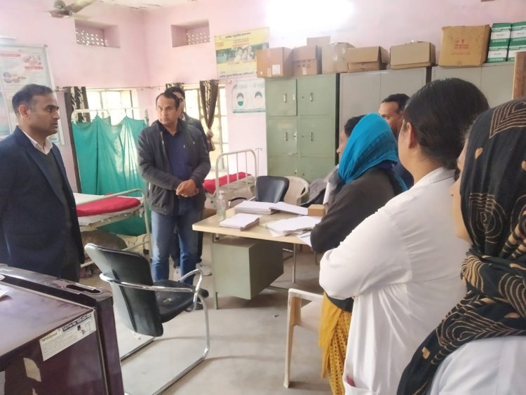 ब्लॉक अधिकारियों ने सरकारी स्कूलों का किया निरीक्षण