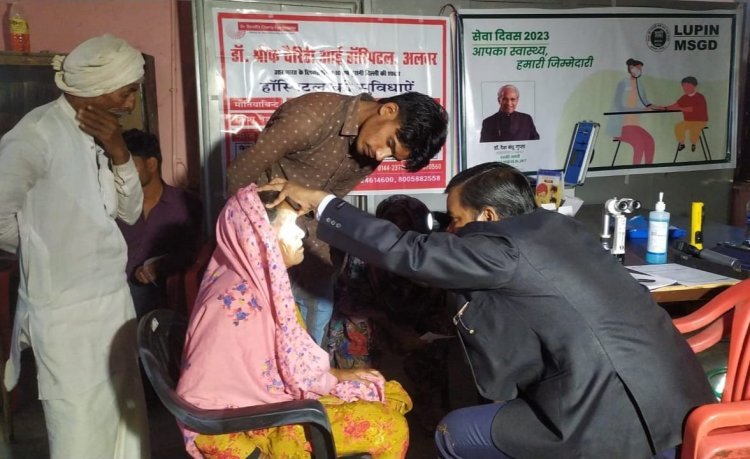 माताश्री गोमती देवी जन सेवा निधि द्वारा सेवा दिवस के रुप में मनाई डॉ0 देशबन्धु गुप्ता की जयन्ती