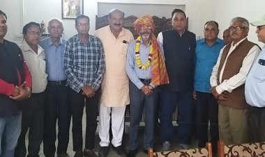 रिटायर्ड आईपीएस का किया स्वागत