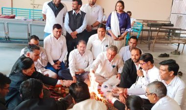 एक्ट की मांग को लेकर सद्बुद्धि यज्ञ 