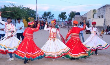 हिन्दू मुस्लिम कौमी एकता का प्रतीक विश्वप्रसिद्ध गैर नृत्य का सोडियार में आयोजन