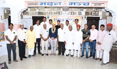 संवाद संस्थान ने किया डाॅ शमशाद का सम्मान