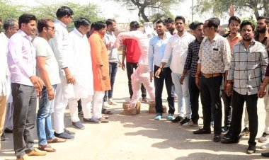 शहीद वीरांगनाओं के अपमान पर फूटा गुस्सा