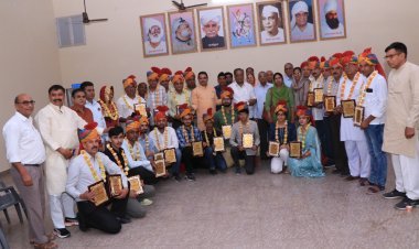 प्रतिभाओं का सम्मान करना समाज दायित्व