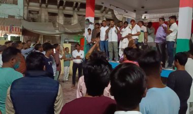 सुजानगढ़ को जिला बनाए जाने की मांग को लेकर 421 दिनों से जनहित संघर्ष मोर्चा द्वारा धरना