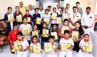 राजस्थान शैक्षिक क्रांति विचार मंच, श्री डूंगरगढ़ ने किया विद्यार्थियों का किया सम्मान