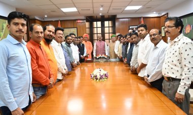 सीकर पत्रकार दल ने उपराष्ट्रपति तथा लोकसभा स्पीकर से की शिष्टाचार भेंट