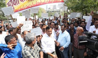 पत्रकार सुरक्षा कानून लागू करने की मांग