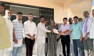 फसल खराबे के मुआवजे को लेकर मुख्यमंत्री के नाम दिया ज्ञापन