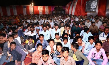 शाहदत दिवस के उपलक्ष में एक शाम शहीदों के नाम कार्यक्रम में उमड़ा जनसैलाब