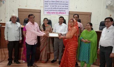 जिला स्तर पर विभिन्न थीमों पर सर्वोच्च अंक प्राप्त  करने पर 27 ग्राम पंचायतों का किया सम्मान