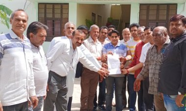 व्यापारियों ने बंद रखकर सौंपा ज्ञापन 